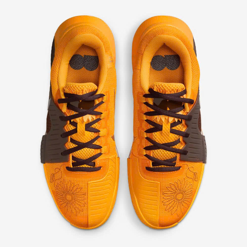 Nike GP Challenge 1 'Naomi Osaka' HF1144-700 (2)