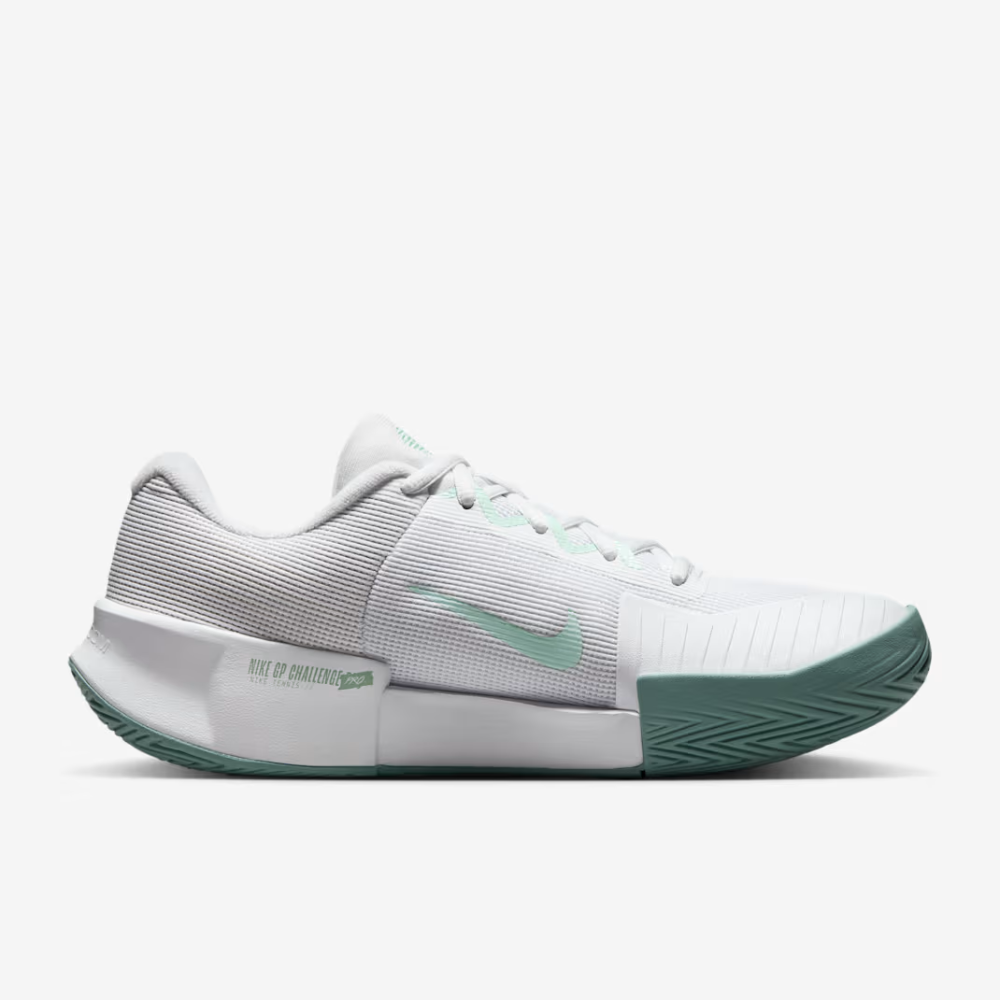 Nike GP Challenge Pro FB3146-107 (1)