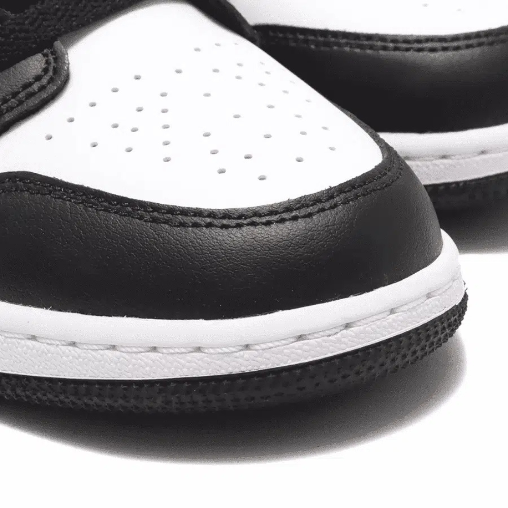 Nike Air Jordan 1 Low ‘Smoke Grey V3’ (GS) 553560-040 (4)